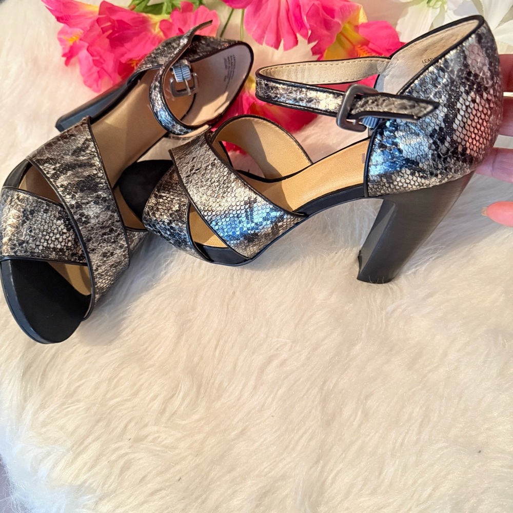 Levity Black and Gray Snakeskin Heels - Picture 16 of 16